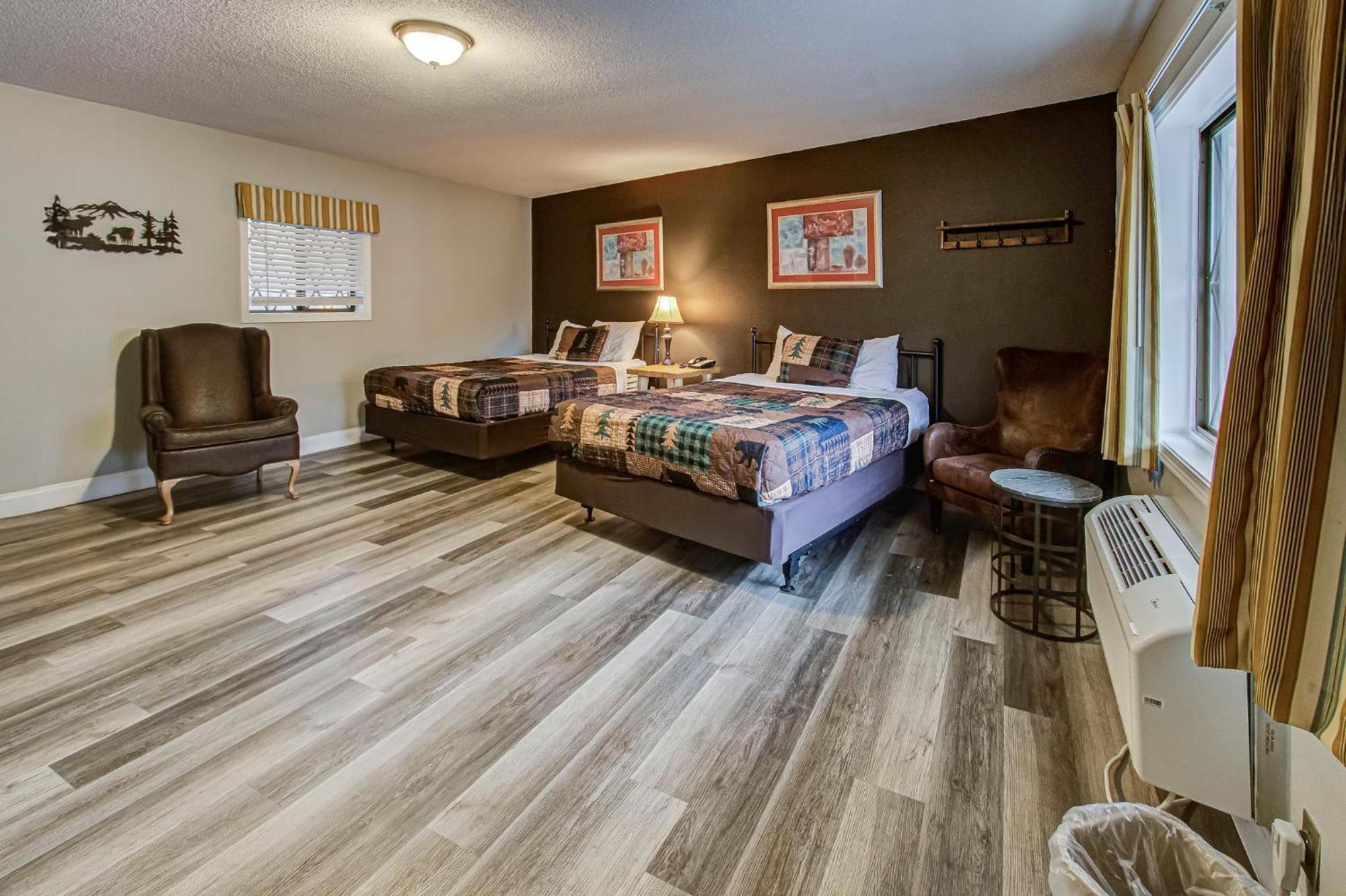 Standard Double Room with Two Queen Beds