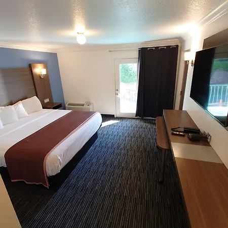 Reagan Resorts Inn (Adults Only)-3