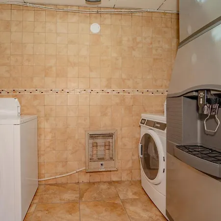 Oak Square Rentals-3